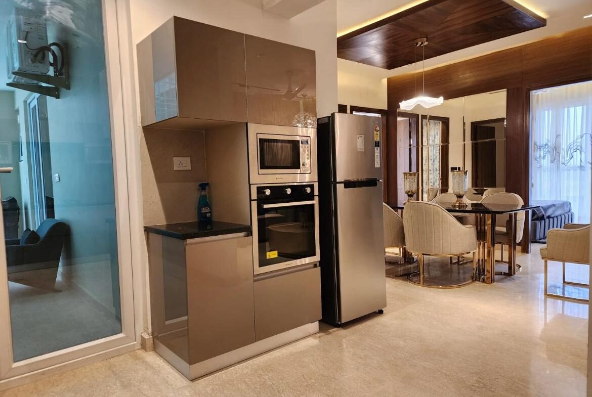 3 bhk flat on airport road zirakpur