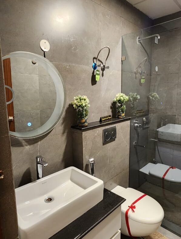 3 bhk flat on airport road zirakpur