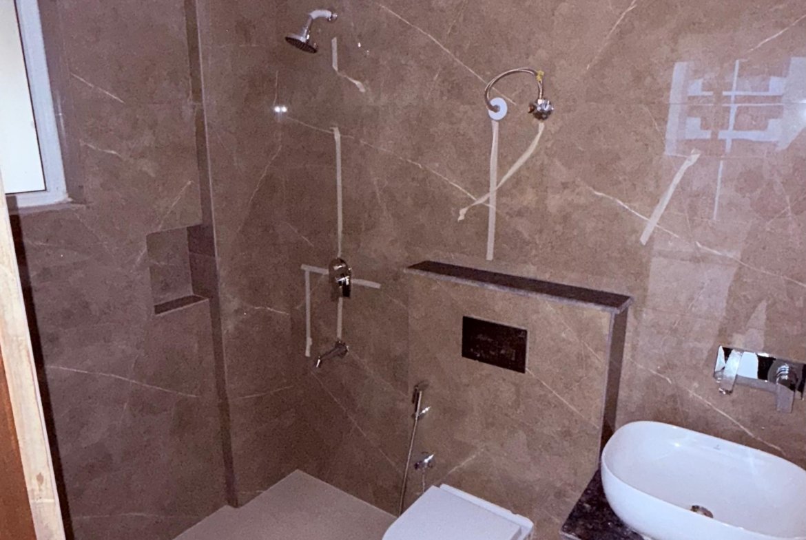 4+1 BHK Flat For Rent in UPTOWN SKYLLA pr7 Airport Road Zirakpur