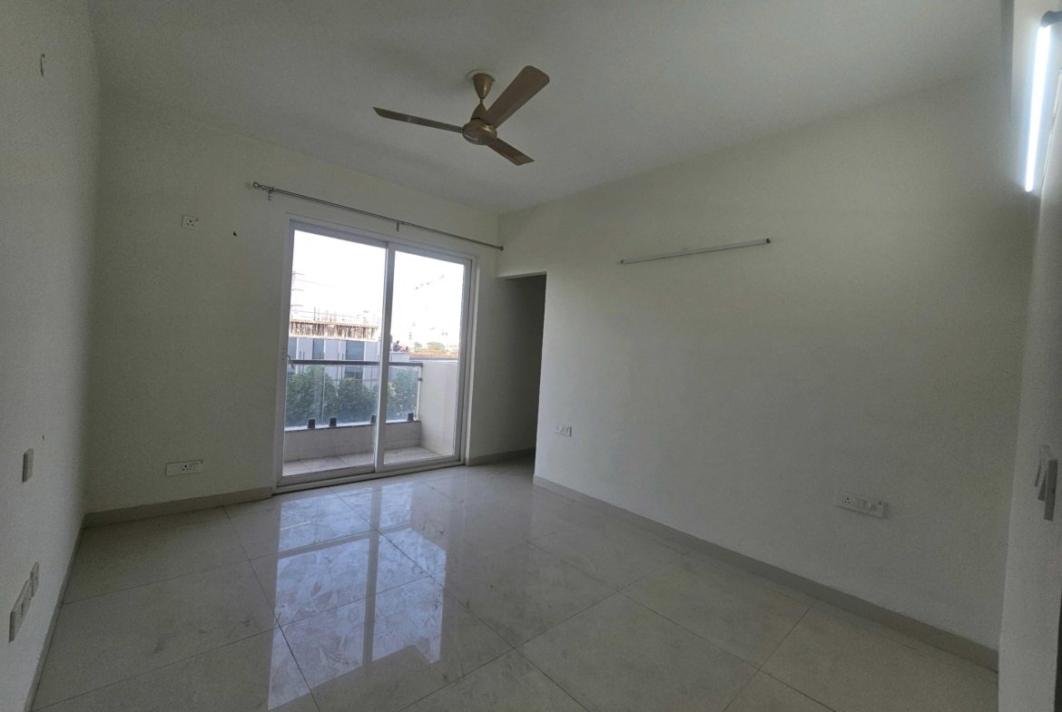 4+1 BHK Flat For Rent in UPTOWN SKYLLA pr7 Airport Road Zirakpur