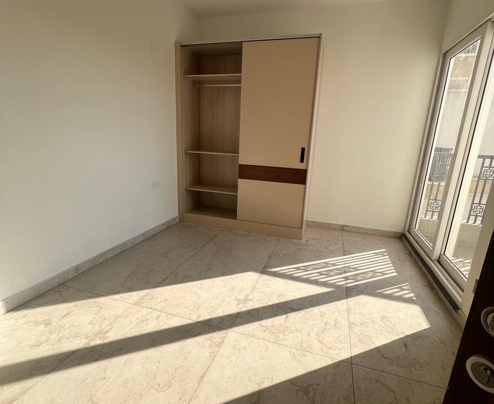 4+1 BHK Flat For Rent in UPTOWN SKYLLA pr7 Airport Road Zirakpur