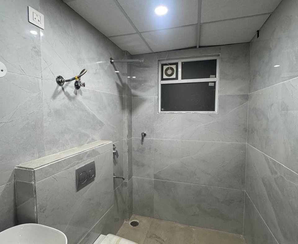 4+1 BHK Flat For Rent in UPTOWN SKYLLA pr7 Airport Road Zirakpur