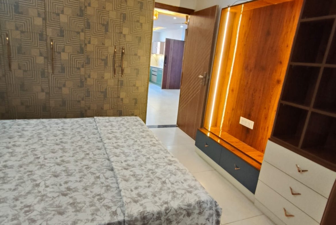 3 BHK Flat For Sale In Highground Road Zirakpur [Ready To Move In]