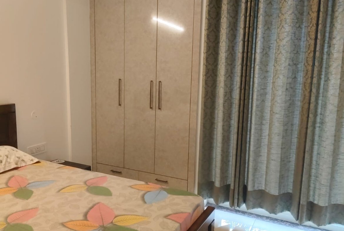 3 BHK Ready To Move Flat For Sale In Chd-Ambala Highway Nagla Road , Zirakpur