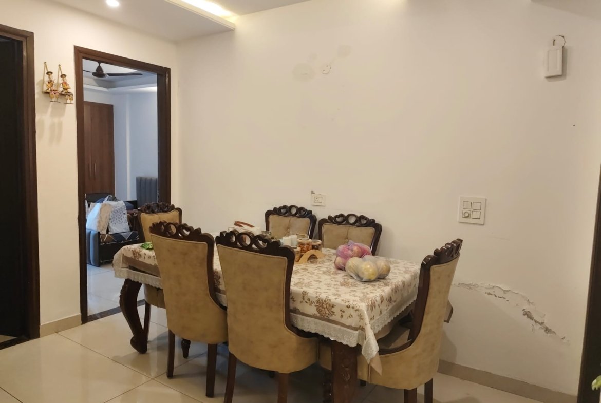 3 BHK Ready To Move Flat For Sale In Chd-Ambala Highway Nagla Road , Zirakpur