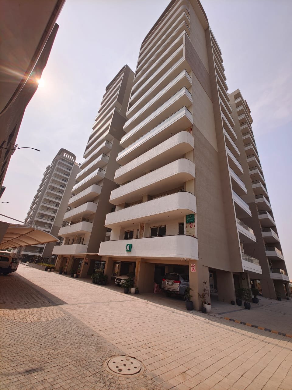 3 BHK Luxury Flat For Sale in PR 7 Airport Road [Ready To Move In]