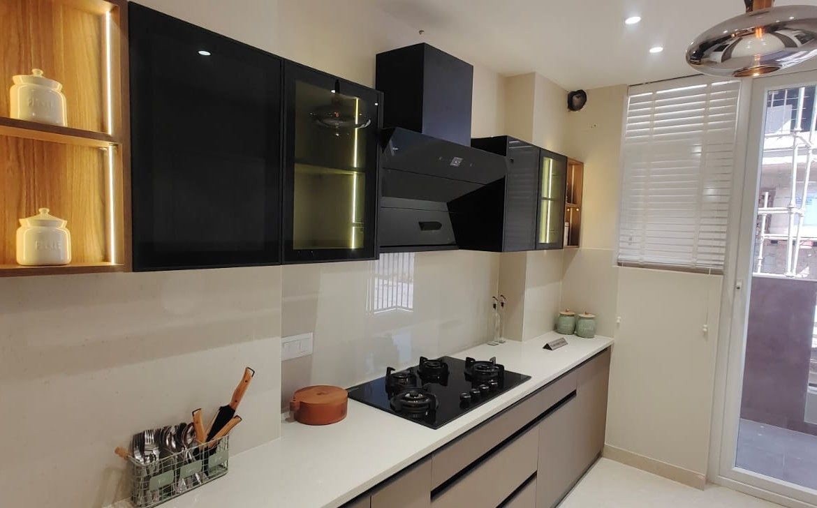 3 BHK Luxury Flat For Sale in PR 7 Airport Road [Ready To Move In]