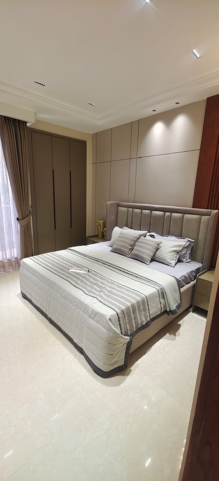 3 BHK Luxury Flat For Sale in PR 7 Airport Road [Ready To Move In]
