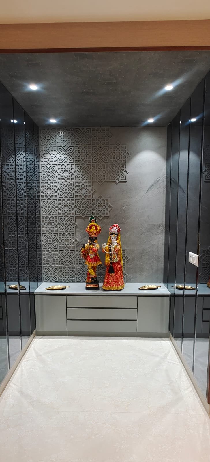 3 BHK Luxury Flat For Sale in PR 7 Airport Road [Ready To Move In]
