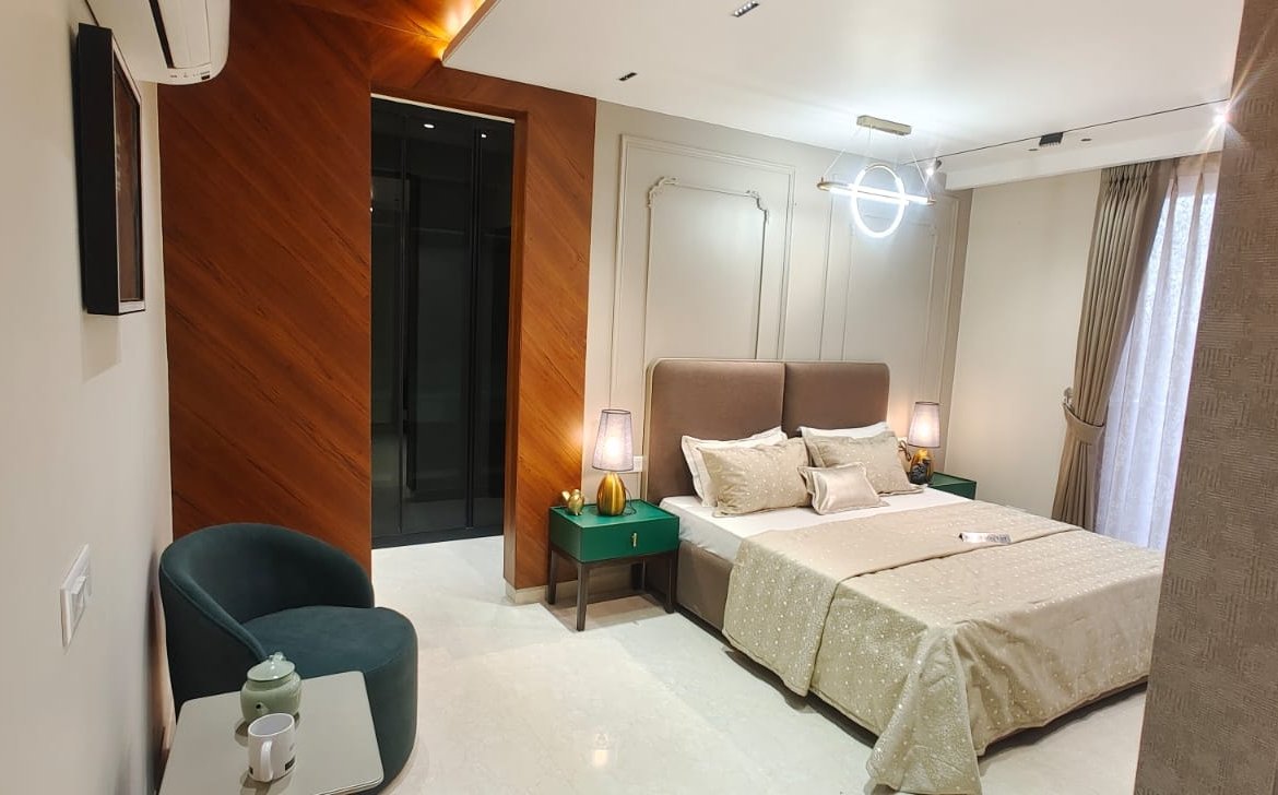 3 BHK Luxury Flat For Sale in PR 7 Airport Road [Ready To Move In]