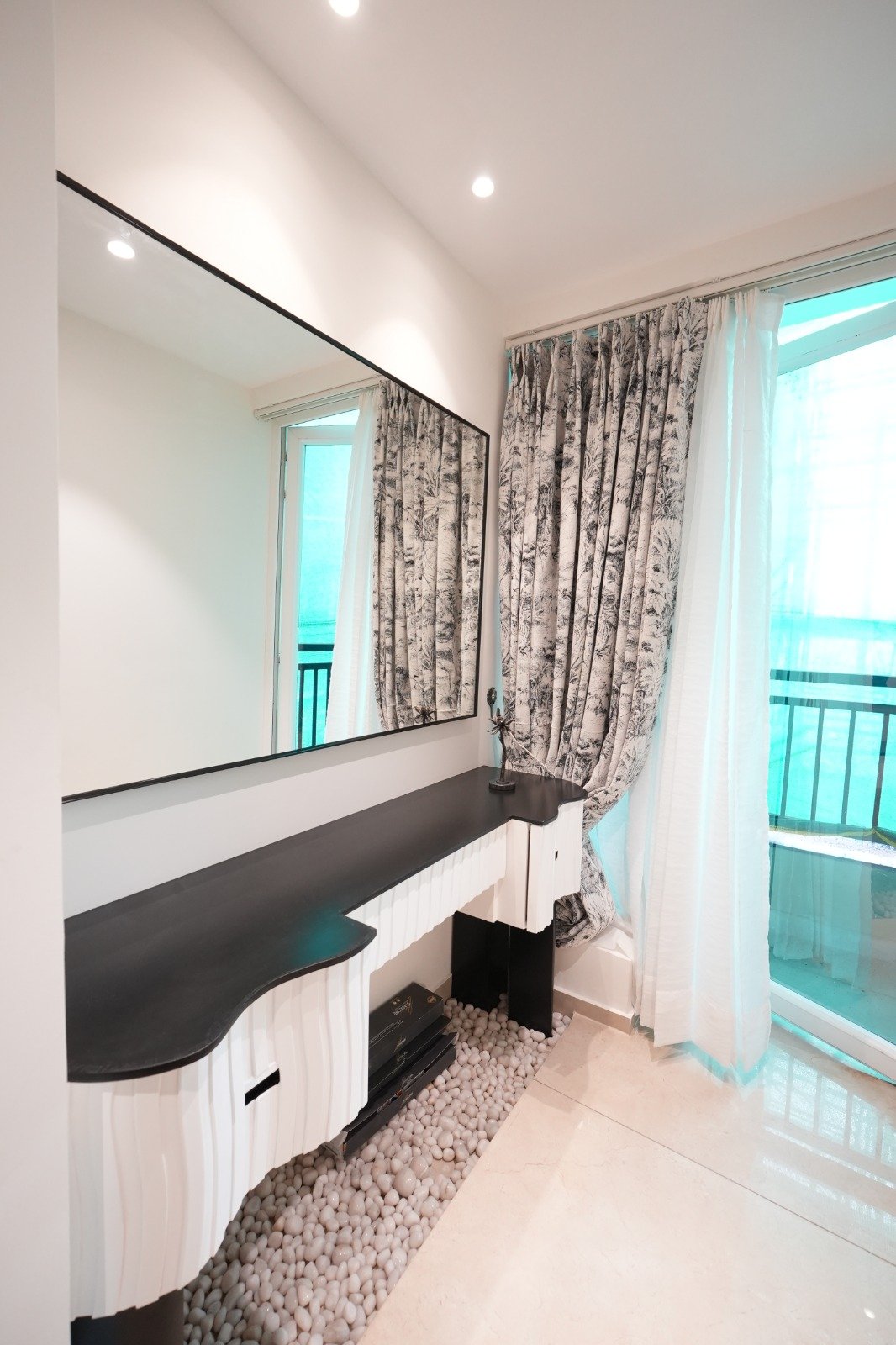 3 BHK Ready To Move Flats In Green Lotus , Zirakpur