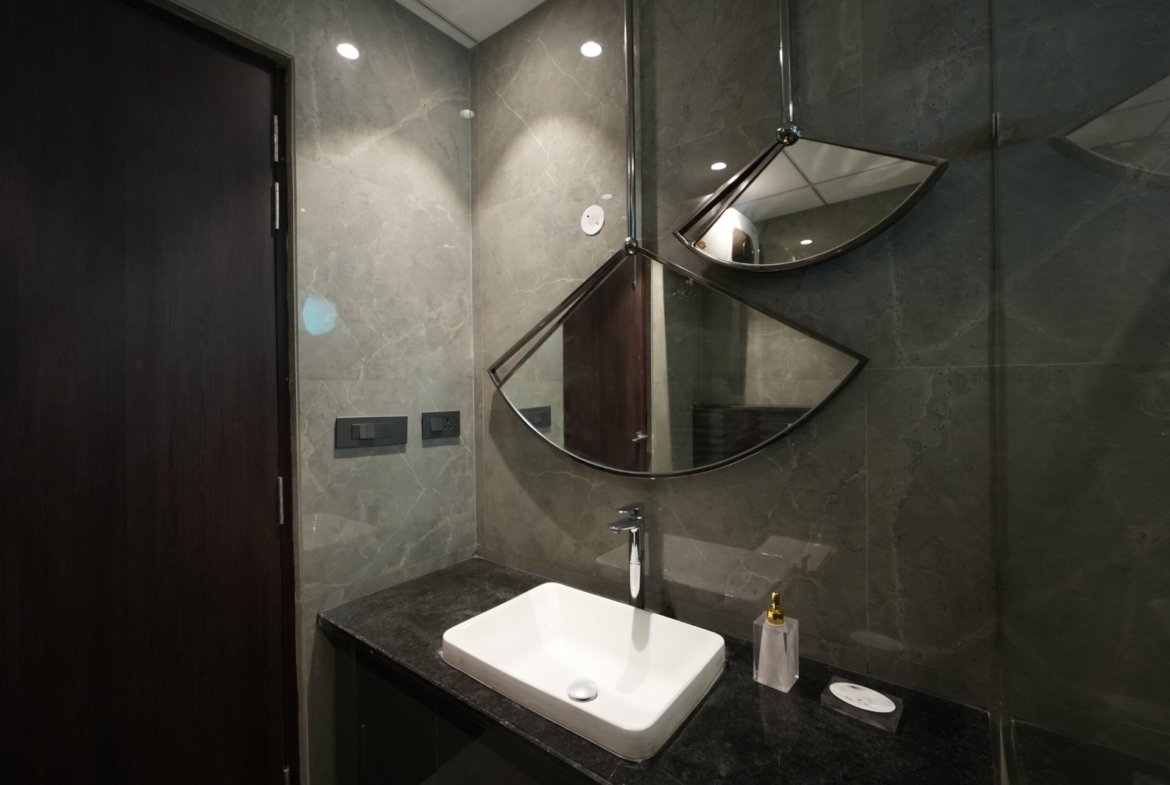 3 BHK Ready To Move Flats In Green Lotus , Zirakpur