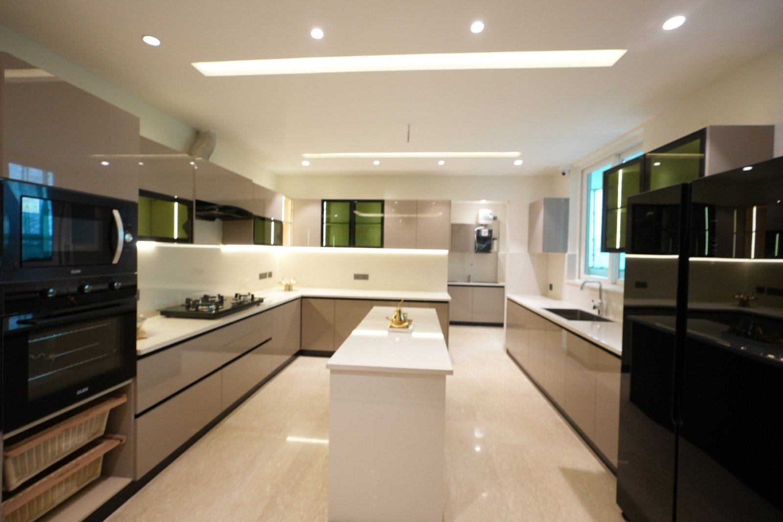 3 BHK Ready To Move Flats In Green Lotus , Zirakpur