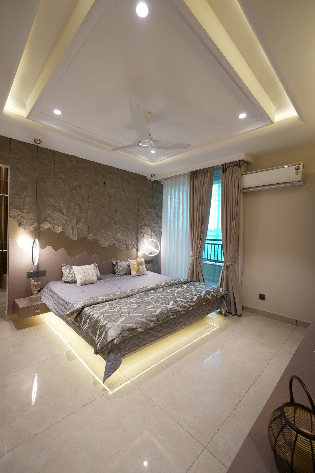 3 BHK Ready To Move Flats In Green Lotus , Zirakpur