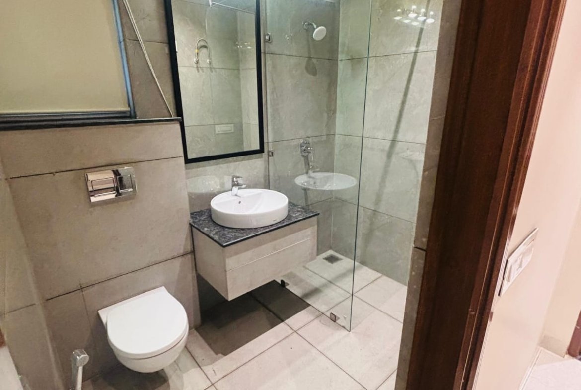 3 BHK Flat For Sale In Airport PR7 Road , Zirakpur