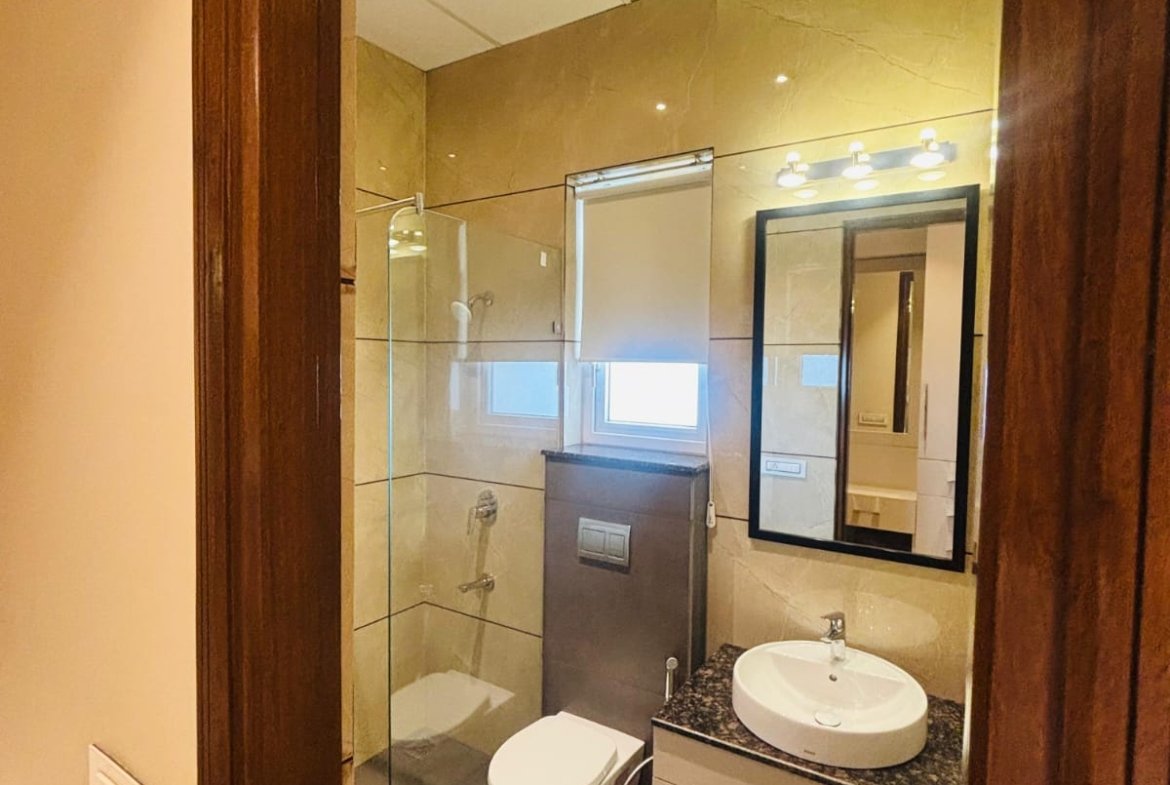 3 BHK Flat For Sale In Airport PR7 Road , Zirakpur