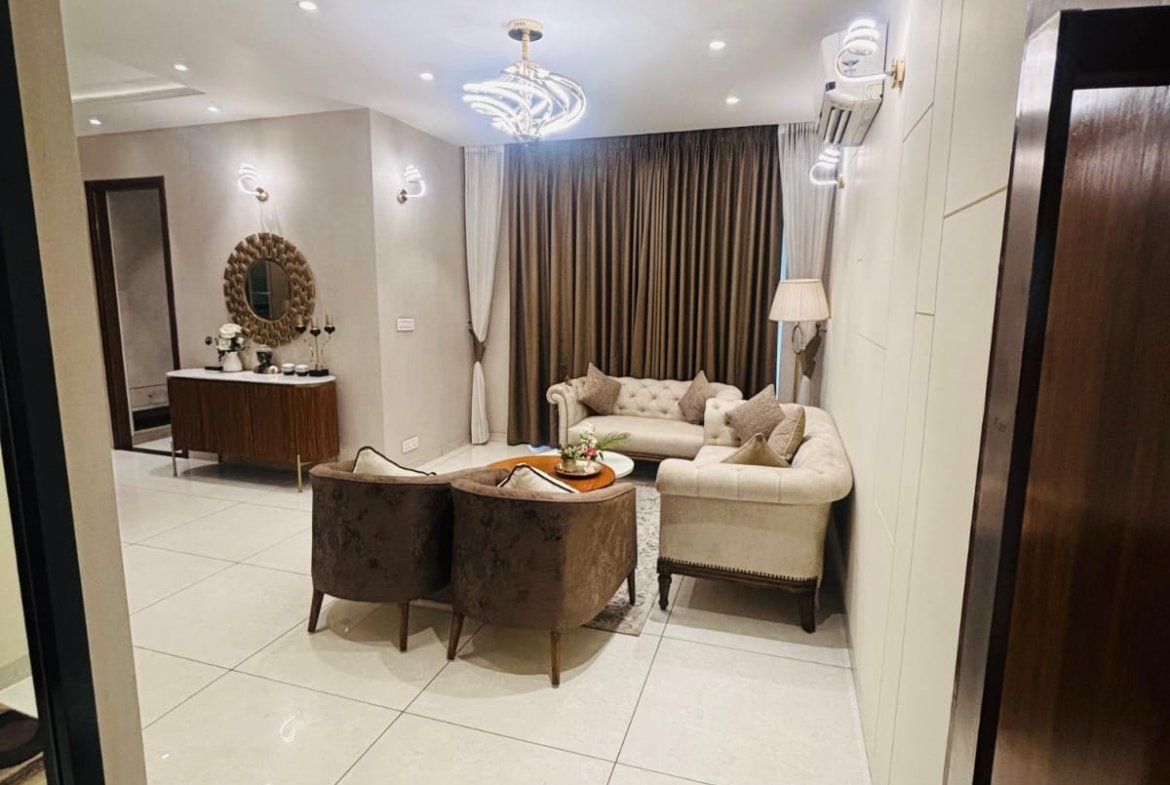 3 BHK Flat For Sale In Airport PR7 Road , Zirakpur