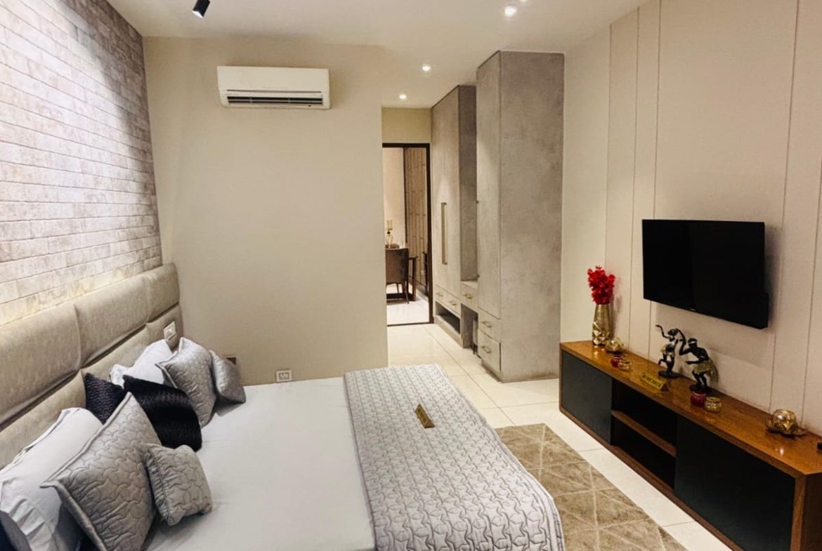 3 BHK Flat For Sale In Airport PR7 Road , Zirakpur