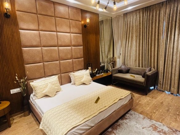 3 BHK Flat For Sale In Airport PR7 Road , Zirakpur
