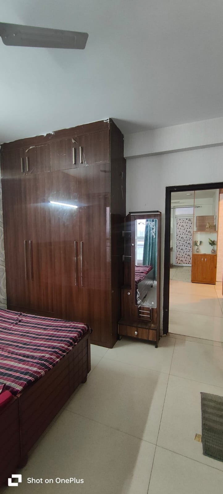 WhatsApp Image 2026-07-18 at 1.07.59 AM (1) 3+1 BHK Fully Luxury Flat For RENT In Green Lotus Utsav ,PR7 Road Zirakpur