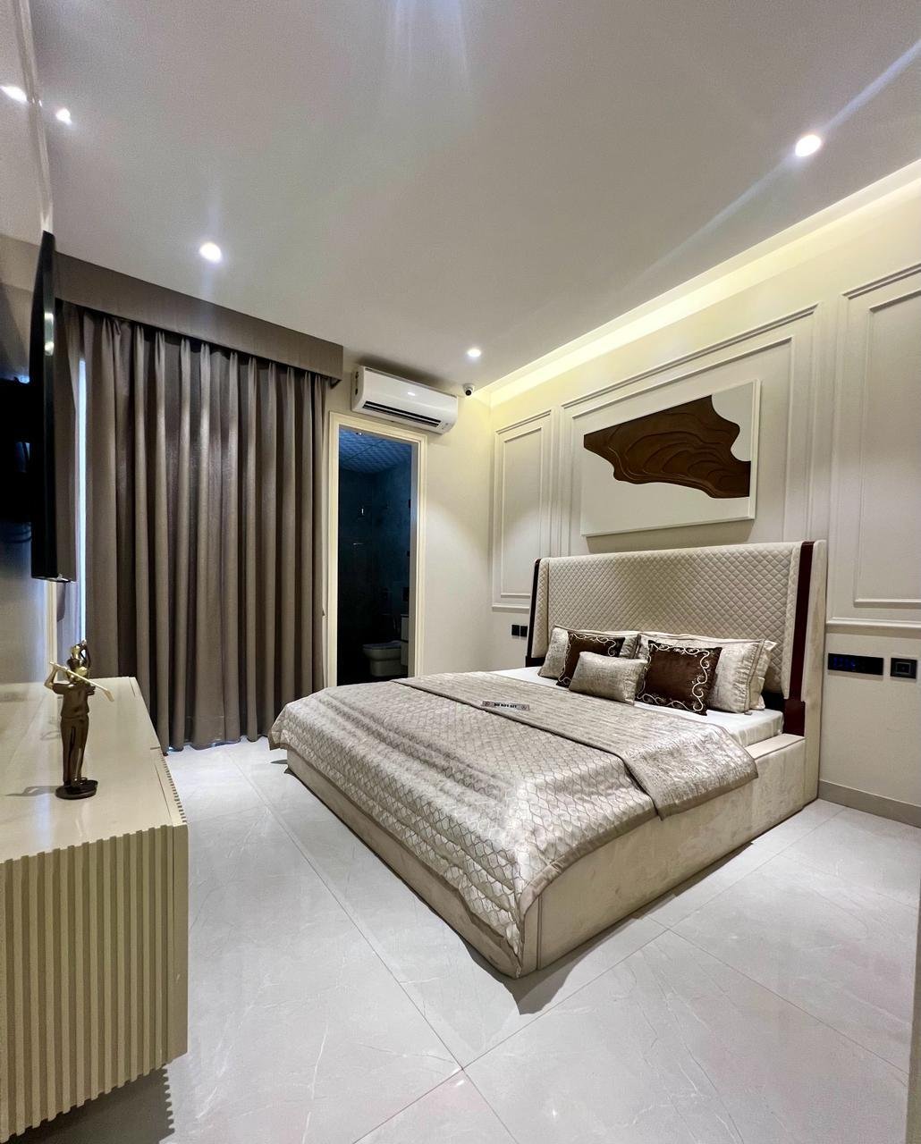pcqshom_1725537726_516465343_optOrig 4+1 BHK Fully Furnished Flat For Rent In Ananta Aspire Zirakpur