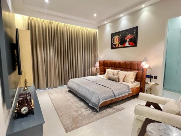 4+1 BHK Fully Furnished Flat For Rent In Ananta Aspire Zirakpur